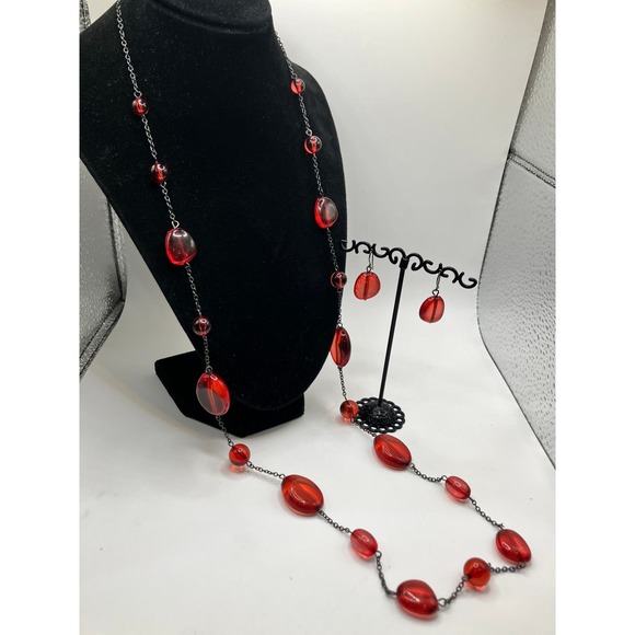 Red Transparent Beaded Gun Metal Gray Chain Necklace & Earrings! - Picture 2 of 14